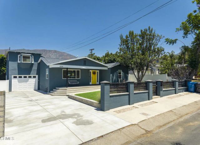 8339 Owens Street, Sunland, CA 91040