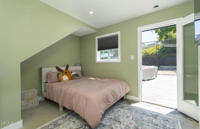 8339 Owens Street, Sunland, CA 91040