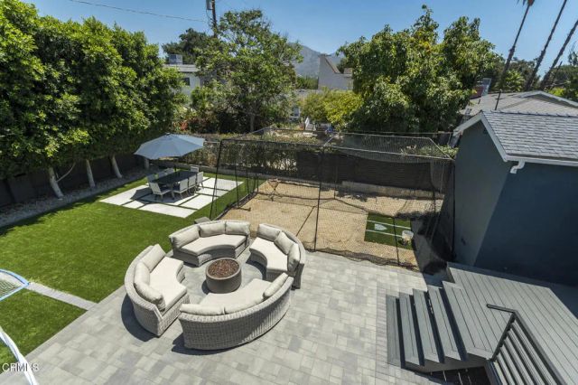 8339 Owens Street, Sunland, CA 91040