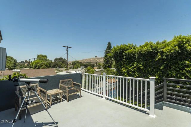 8339 Owens Street, Sunland, CA 91040