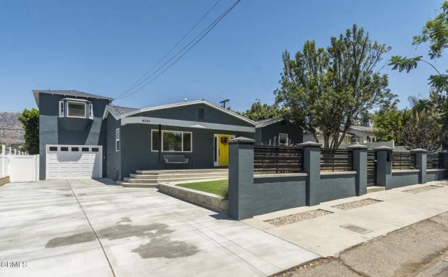 8339 Owens Street, Sunland, CA 91040