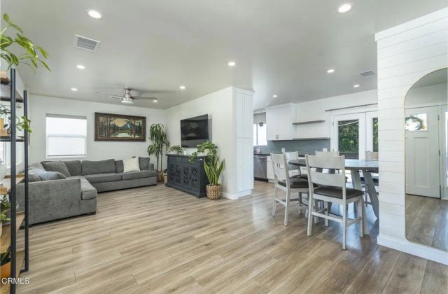 8339 Owens Street, Sunland, CA 91040