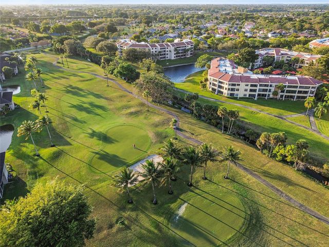 7520 La Paz Boulevard 306, Boca Raton, FL 33433