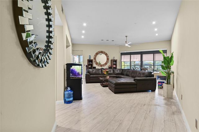 7520 La Paz Boulevard 306, Boca Raton, FL 33433