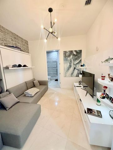 15811 Collins Avenue Ph4307, Sunny Isles Beach, FL 33160