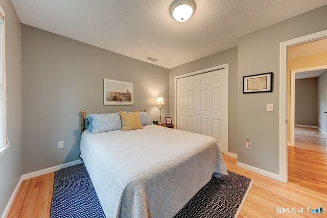 186 Imperial Drive, Glastonbury, CT 06033