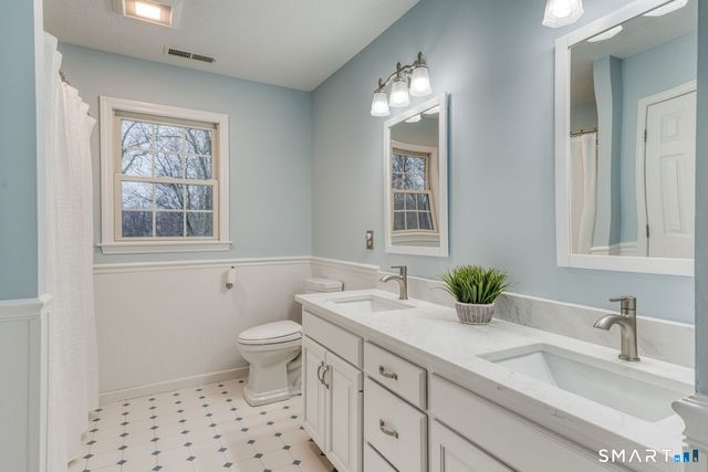 186 Imperial Drive, Glastonbury, CT 06033