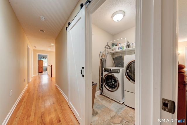 186 Imperial Drive, Glastonbury, CT 06033