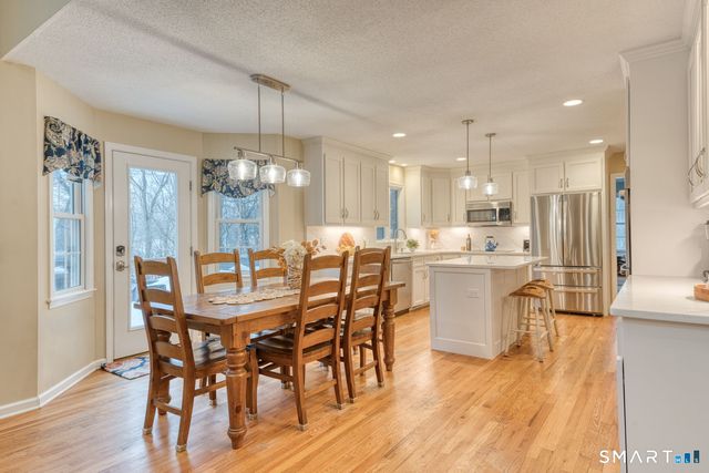 186 Imperial Drive, Glastonbury, CT 06033