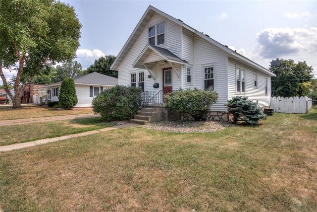 523 W Elm Street, Chippewa Falls, WI 54729