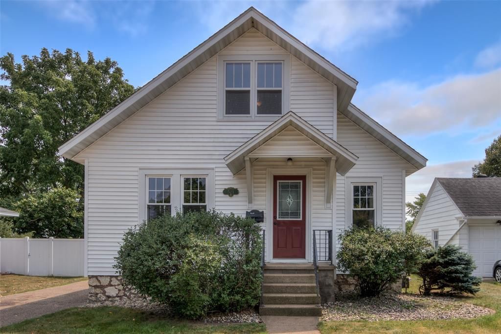523 W Elm Street, Chippewa Falls, WI 54729