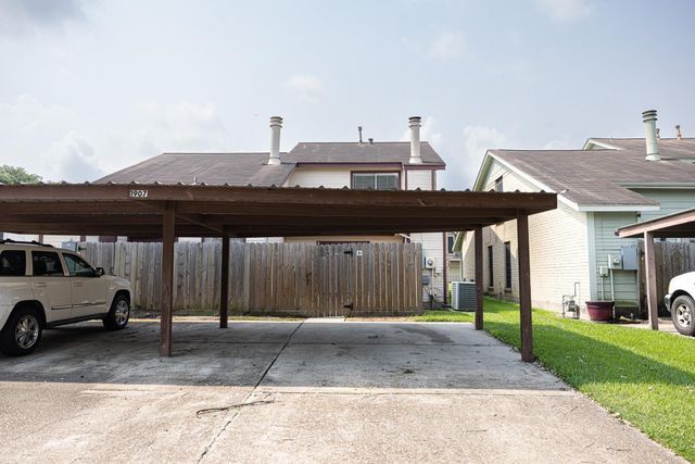 1907 Country Village Boulevard B, Humble, TX 77338