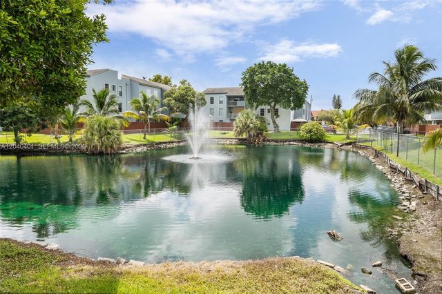 1725 W 60th Street F220, Hialeah, FL 33012