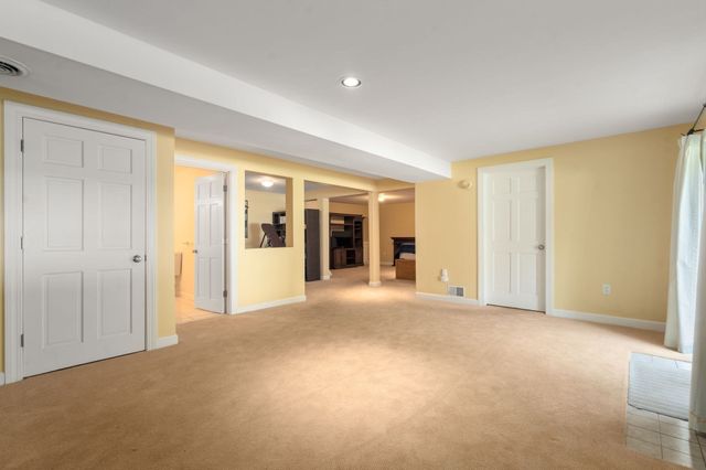 2 Sanger Cir, Dover, MA 02030