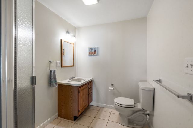 2 Sanger Cir, Dover, MA 02030
