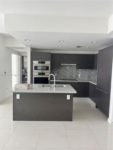 7825 NW 107th Ave 219, Doral, FL 33178