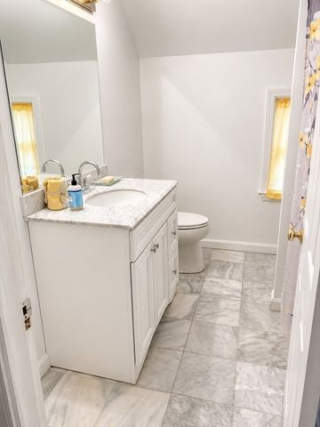 21 Bicknell St, Attleboro, MA 02703