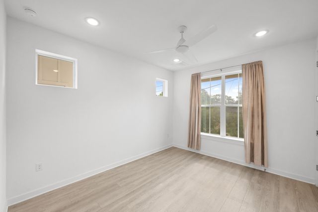 2624 Metcalfe RD 2, Austin, TX 78741