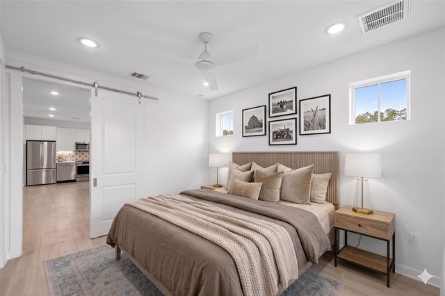 2624 Metcalfe RD 2, Austin, TX 78741