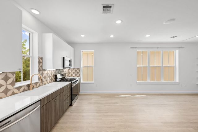 2624 Metcalfe RD 2, Austin, TX 78741