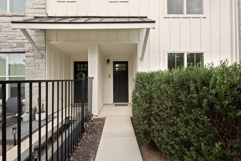 2624 Metcalfe RD 2, Austin, TX 78741