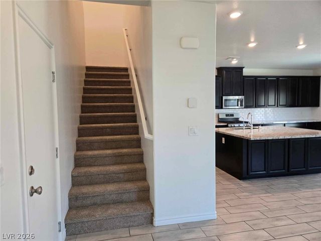 6967 Noah Raven Street, North Las Vegas, NV 89084