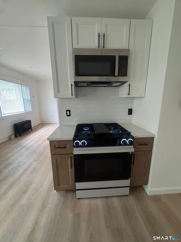 51 Marion Street 2nd, Bridgeport, CT 06606