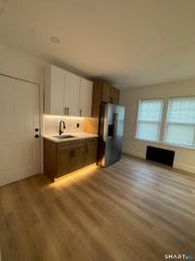 51 Marion Street 2nd, Bridgeport, CT 06606