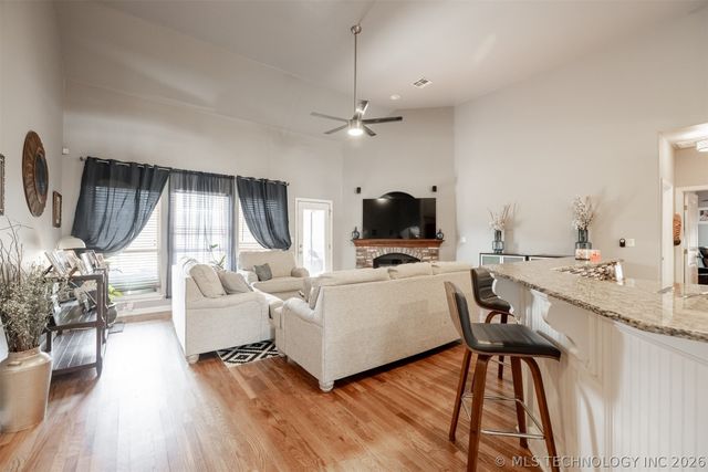 710 W 40th Street, Sand Springs, OK 74063