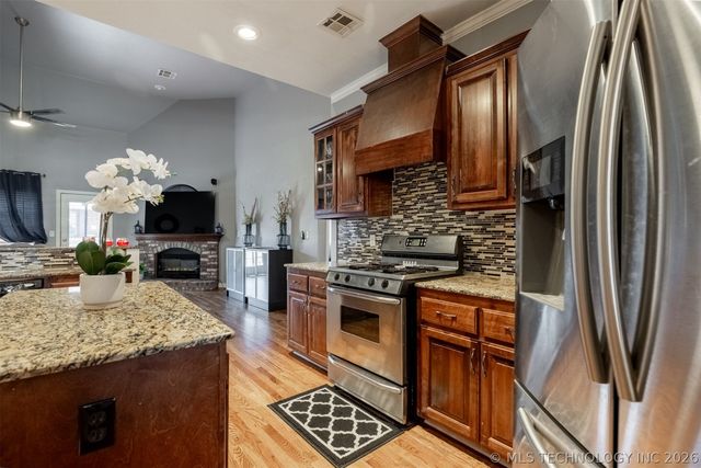 710 W 40th Street, Sand Springs, OK 74063