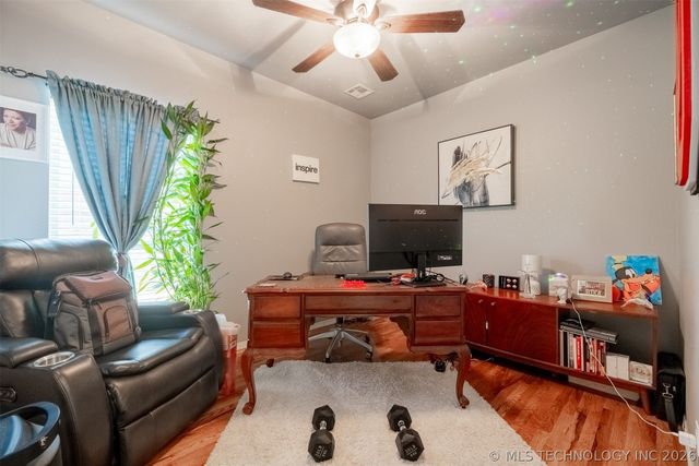 710 W 40th Street, Sand Springs, OK 74063