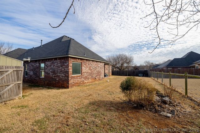 710 W 40th Street, Sand Springs, OK 74063