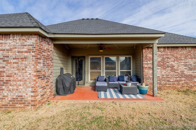 710 W 40th Street, Sand Springs, OK 74063