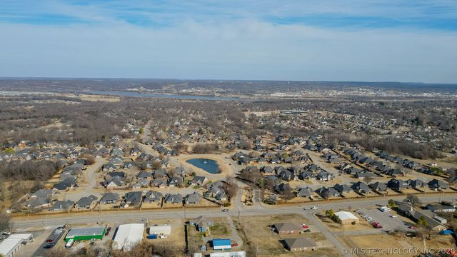 710 W 40th Street, Sand Springs, OK 74063