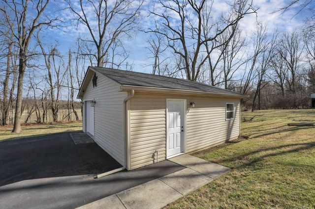 7195 Alspach Road NW, Lancaster, OH 43130