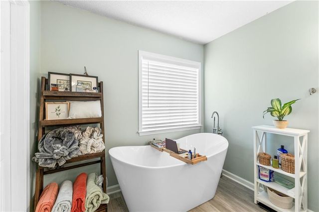 3135 Keyingham Way, Alpharetta, GA 30004