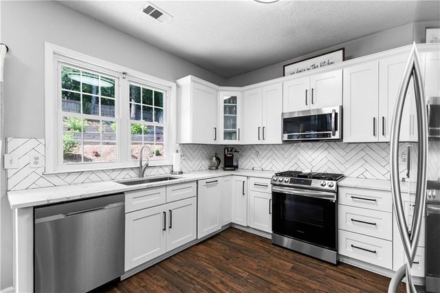 3135 Keyingham Way, Alpharetta, GA 30004
