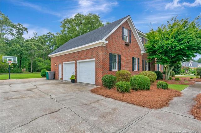 5008 Willow Oak Drive, Lumberton, NC 28358