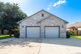 225 Anne Louise Dr # B, New Braunfels, TX 78130