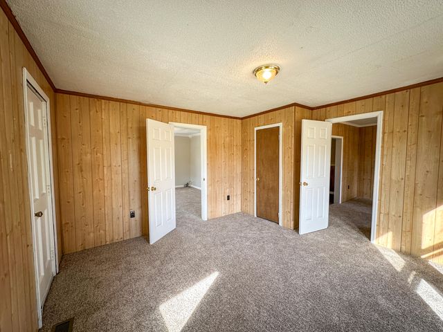 391 Pine Valley Lane, Flat Lick, KY 40935