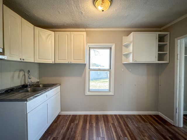 391 Pine Valley Lane, Flat Lick, KY 40935