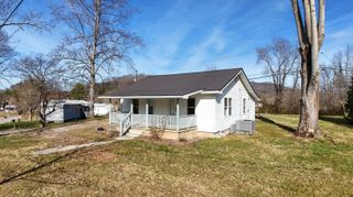 391 Pine Valley Lane, Flat Lick, KY 40935