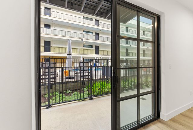 4315 S Congress Ave 212, Austin, TX 78745