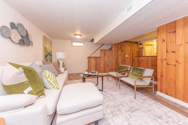 1408 E Park Place, Ann Arbor, MI 48104