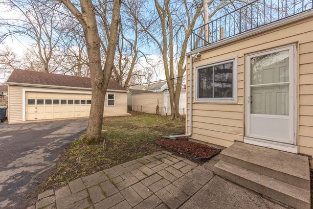 1408 E Park Place, Ann Arbor, MI 48104