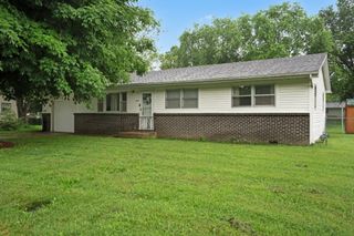 668 West Springfield Street, Aurora, MO 65605