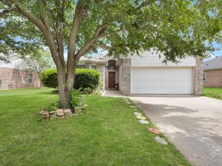 1137 Switchgrass Lane, Crowley, TX 76036