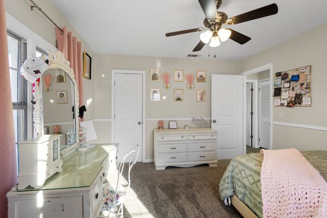 305 Cheyenne Drive, Runaway Bay, TX 76246