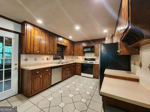 4225 Spring Gate Drive, Powder Springs, GA 30127