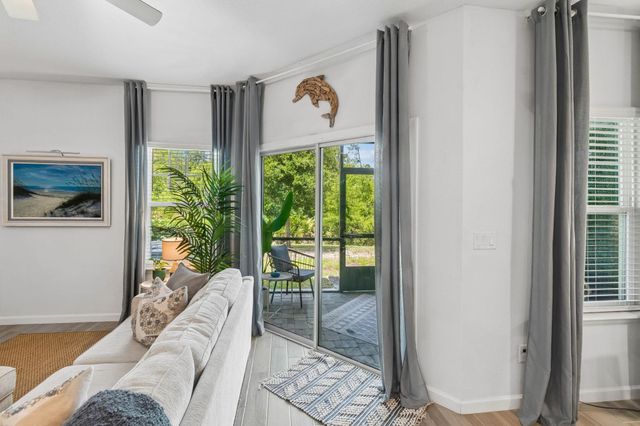242 Boracay Cir, St Johns, FL 32259